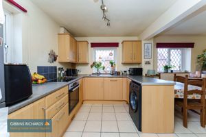 Kitchen- click for photo gallery
